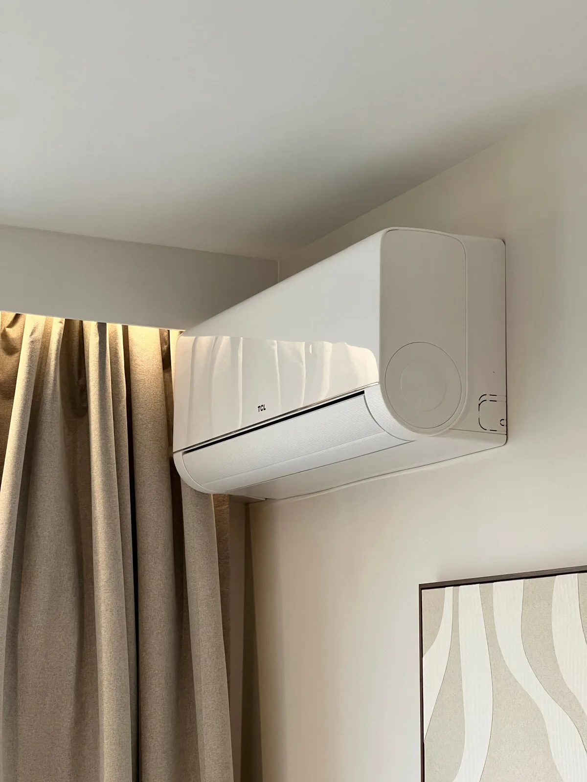 Komfortowy apartament przy plaży — kuchnia z klimatyzacją